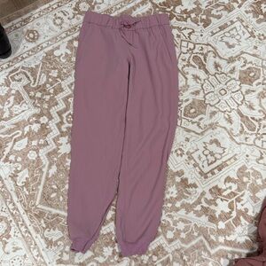 Lululemon On The Fly Mid Rise Jogger *TravelWoven